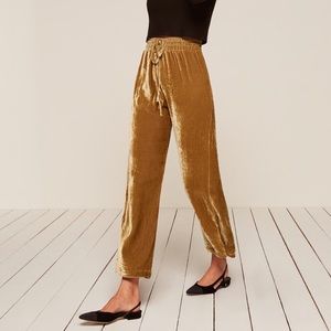 Brown velvet trousers “Stefan” by Reformation